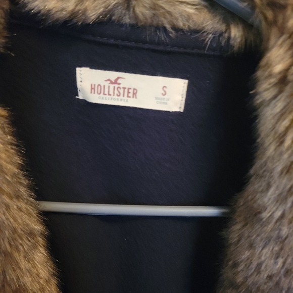 Faux fur cotton jacket /sweater. Never worn . - Picture 3 of 3